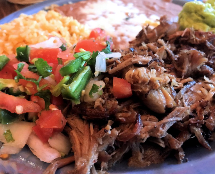 Tres Hermanas carnitas plate